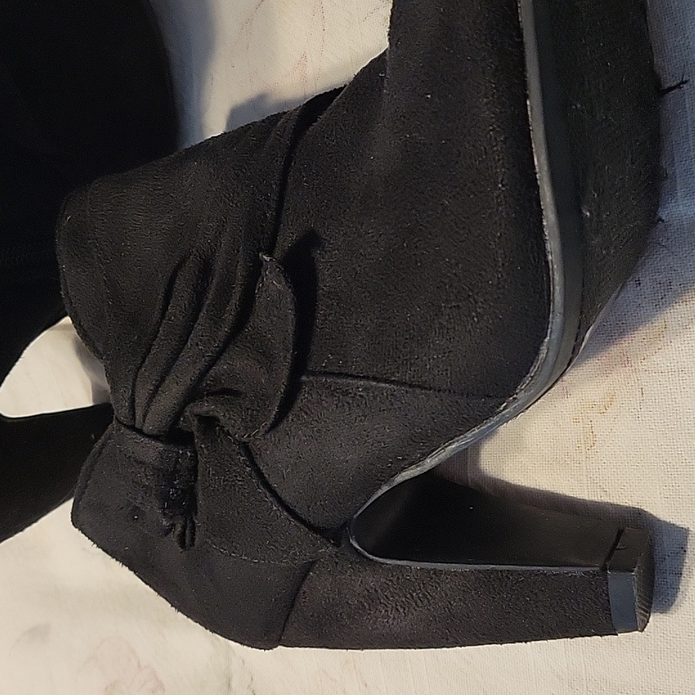 Booties - Picture 4 of 6